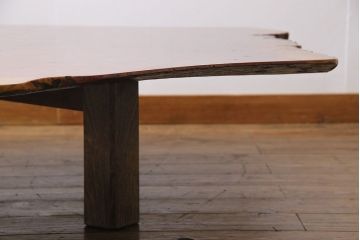 アンティーク家具　昭和後期　カリン鳥眼杢材　花梨　木そのままの味わいが存在感を放つローテーブル(座卓)