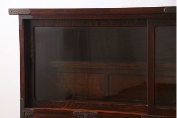 中古　岩谷堂箪笥　特注品!　手打ち金具　繊細な意匠が目を引くサイドボード(収納棚、飾り棚)
