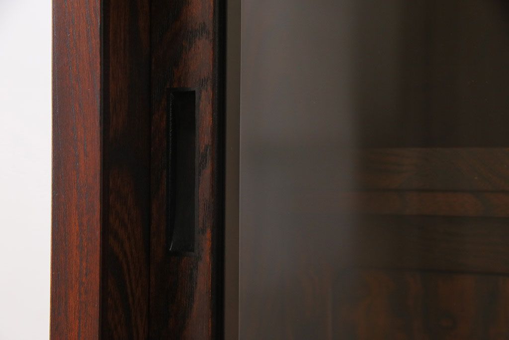 中古　岩谷堂箪笥　特注品!　手打ち金具　繊細な意匠が目を引くサイドボード(収納棚、飾り棚)
