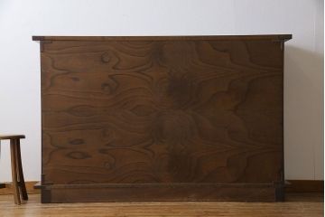 中古　岩谷堂箪笥　特注品!　手打ち金具　繊細な意匠が目を引くサイドボード(収納棚、飾り棚)