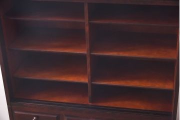 中古　北海道民芸家具　和洋どちらの空間にも馴染むシックなカップボード(食器棚、収納棚)(定価約35万円)