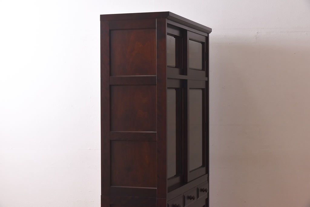 中古　北海道民芸家具　和洋どちらの空間にも馴染むシックなカップボード(食器棚、収納棚)(定価約35万円)