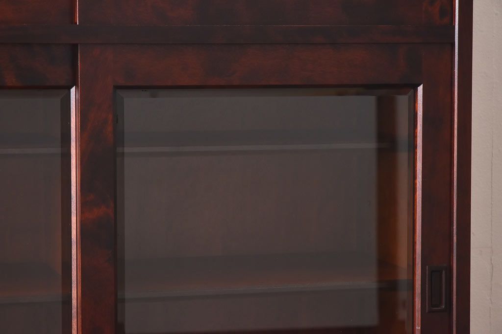 中古　北海道民芸家具　和洋どちらの空間にも馴染むシックなカップボード(食器棚、収納棚)(定価約35万円)