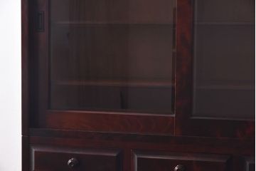 中古　北海道民芸家具　和洋どちらの空間にも馴染むシックなカップボード(食器棚、収納棚)(定価約35万円)