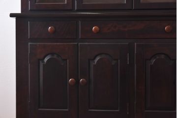 中古　松本民芸家具　レアもの!大きめの取っ手が印象的なF型食器棚(カップボード、飾り棚、収納棚)(定価約100万円)