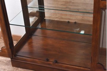中古　DREXEL HERITAGE(ドレクセルヘリテイジ)　old continent(オールドコンチネント)　バンチングキャビネット(飾り棚、キュリオケース、ガラスショーケース)(定価約129万円)(1)