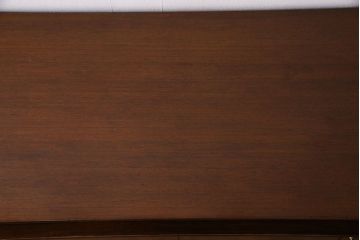 ヴィンテージ家具　北欧ビンテージ　G-PLAN　BBシリーズ　引き手がおしゃれな雰囲気を高めるサイドボード(リビングボード、収納棚)