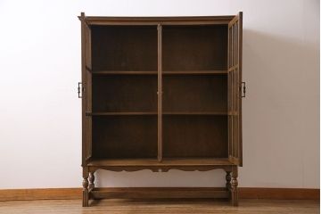 中古　永田良介商店製　面取りガラス扉の脚付きキャビネット(収納棚、本箱、ペデスタルキャビネット)(定価約68万円)(1)