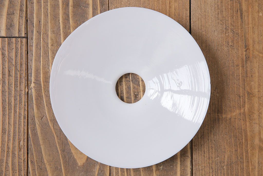 昭和レトロ　懐かしさと温かみを感じるシンプルな平笠シェードのペンダントライト(電笠、吊り下げ照明、天井照明)