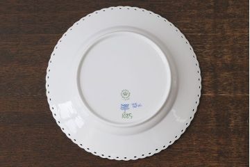 アンティーク雑貨　中古　ROYAL COPENHAGEN(ロイヤルコペンハーゲン)　ブルーフルーテッド　フルレース　23cmプレート2枚セット(ディーププレート、洋食器)(定価約7万6千円)(3)
