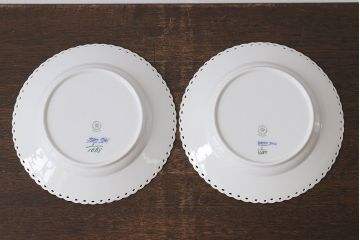アンティーク雑貨　中古　ROYAL COPENHAGEN(ロイヤルコペンハーゲン)　ブルーフルーテッド　フルレース　23cmプレート2枚セット(ディーププレート、洋食器)(定価約7万6千円)