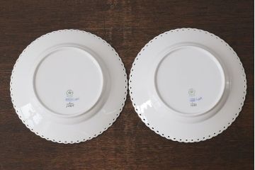 アンティーク雑貨　中古　ROYAL COPENHAGEN(ロイヤルコペンハーゲン)　ブルーフルーテッド　フルレ  ース　23cmディーププレート2枚セット(プレート、洋食器)(定価約7万6千円)