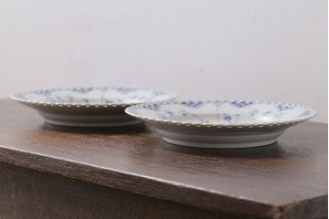 アンティーク雑貨　中古　ROYAL COPENHAGEN(ロイヤルコペンハーゲン)　ブルーフルーテッド　フルレ  ース　23cmディーププレート2枚セット(プレート、洋食器)(定価約7万6千円)