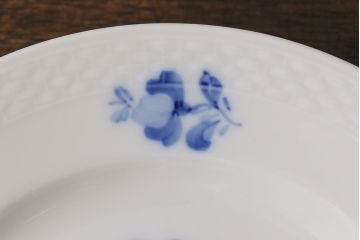 アンティーク雑貨　中古　ROYAL COPENHAGEN(ロイヤルコペンハーゲン)　ブルーフラワー　プレイン　17.5cmディーププレート(プレート、洋食器)2枚セット(2)