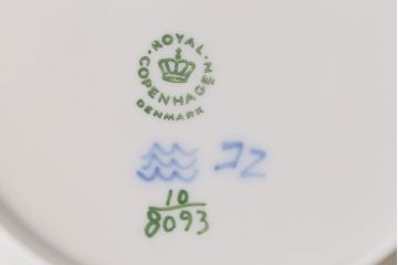 アンティーク雑貨　中古　ROYAL COPENHAGEN(ロイヤルコペンハーゲン)　ブルーフラワー　プレイン　17.5cmディーププレート(プレート、洋食器)2枚セット(2)