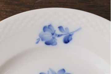 アンティーク雑貨　中古　ROYAL COPENHAGEN(ロイヤルコペンハーゲン)　ブルーフラワー　プレイン　17.5cmディーププレート(プレート、洋食器)3枚セット