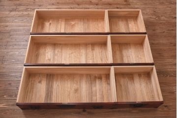 中古　岩谷堂箪笥　鮮明な木目と金具が存在感を放つチェスト(衣装箪笥、和タンス、整理箪笥)
