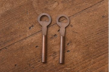 中古　岩谷堂箪笥　鮮明な木目と金具が存在感を放つチェスト(衣装箪笥、和タンス、整理箪笥)