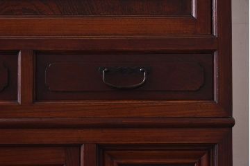 【N様ご成約済・ご決済用】和製アンティーク　前面ケヤキ材　共縁仕上げ　3尺　意匠や木目が目を引く関東水屋タンス(重ね箪笥、食器棚)