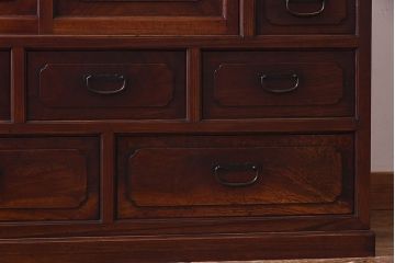 【N様ご成約済・ご決済用】和製アンティーク　前面ケヤキ材　共縁仕上げ　3尺　意匠や木目が目を引く関東水屋タンス(重ね箪笥、食器棚)