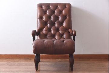 ヴィンテージ家具　フランスビンテージ　気品と渋さが漂うチェスターフィールドシングルソファ(アームチェア、一人掛け)