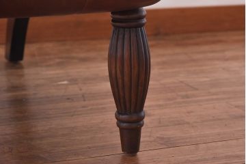 ヴィンテージ家具　フランスビンテージ　気品と渋さが漂うチェスターフィールドシングルソファ(アームチェア、一人掛け)