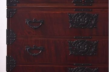 中古　岩谷堂箪笥　開き牡丹・羽牡丹　みちのくA2型衣装箪笥(和タンス、整理箪笥)