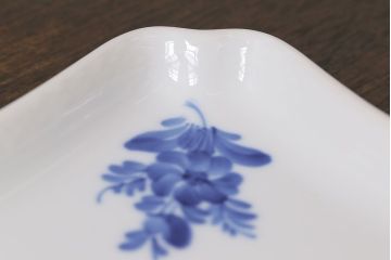 アンティーク雑貨　中古　ROYAL COPENHAGEN(ロイヤルコペンハーゲン)　ブルーフラワー　プレイン　スクエアプレート(トレイ、洋食器)(1)