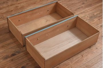 アンティーク家具　イギリスアンティーク　スリムでおしゃれなペイントライティングビューロー(デスク、簿記机、在宅ワーク、在宅用キャビネット、本箱)