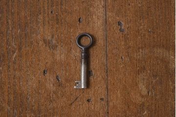 アンティーク家具　イギリスアンティーク　スリムでおしゃれなペイントライティングビューロー(デスク、簿記机、在宅ワーク、在宅用キャビネット、本箱)