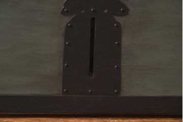 昭和期　シンプルなデザインで味わい深いペイント鉄扉(引き戸、建具)