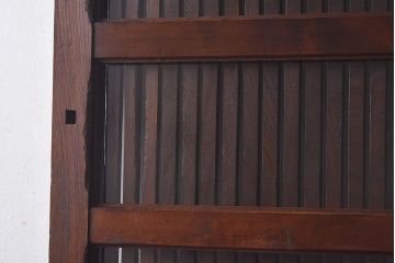 和製アンティーク　総ケヤキ材　ガラス入りリメイク　金具が趣き深い富山蔵戸(引き戸、建具、玄関戸)