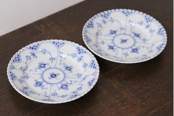 アンティーク雑貨　中古　ROYAL COPENHAGEN(ロイヤルコペンハーゲン)　ブルーフルーテッド　フルレース　19.5cmディーププレート2枚セット(プレート、洋食器)(定価約6万5千円)(3)