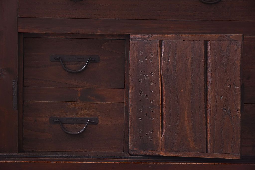 【A様ご成約分】和製アンティーク　リメイク　六尺　すっきりとした印象の収納箪笥サイドボード(水屋箪笥、和タンス、サイドチェスト)