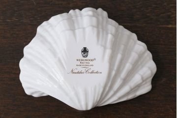 中古　イギリス Wedgwood(ウェッジウッド)　NAUTILUS(ノーチラス)　シェル型　ナッツディッシュ2枚セット(プレート)