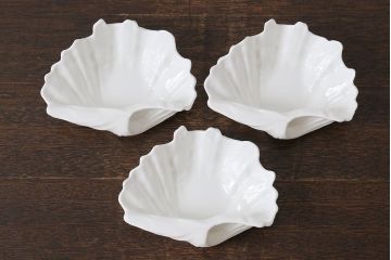 アンティーク雑貨　中古　イギリス Wedgwood(ウェッジウッド)　NAUTILUS(ノーチラス)　シェル型　ナッツディッシュ3枚セット(プレート)