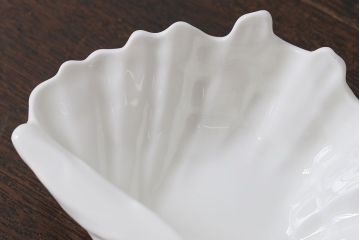 アンティーク雑貨　中古　イギリス Wedgwood(ウェッジウッド)　NAUTILUS(ノーチラス)　シェル型　ナッツディッシュ3枚セット(プレート)