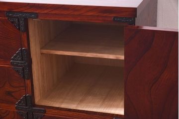 中古美品　岩谷堂箪笥　羽桐　寿型　片開き戸棚付き和タンス(整理箪笥、衣装箪笥、チェスト、桐箪笥、桐たんす)