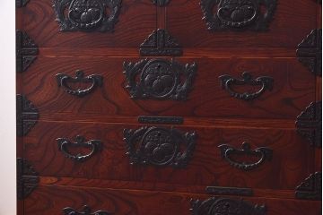 中古美品　岩谷堂箪笥　羽桐　寿型　片開き戸棚付き和タンス(整理箪笥、衣装箪笥、チェスト、桐箪笥、桐たんす)