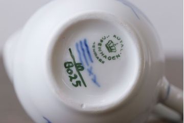 アンティーク雑貨　中古　ROYAL COPENHAGEN(ロイヤルコペンハーゲン)　ブルーフラワー　ジャグS(ミルクポット)(2)