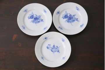 中古　ROYAL COPENHAGEN(ロイヤルコペンハーゲン)　ブルーフラワー　プレイン　25.5cmプレート3枚セット(大皿)