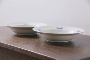 アンティーク雑貨　中古　ROYAL COPENHAGEN(ロイヤルコペンハーゲン)　ブルーフラワー　プレイン　23.5cmスープディッシュ2枚セット(ディーププレート)(1)