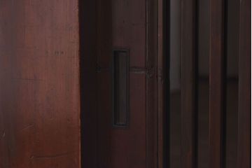 アンティーク家具　和製アンティーク　和モダンなデザインのリメイク六尺水屋箪笥サイドボード(収納棚、和タンス、ローボード)