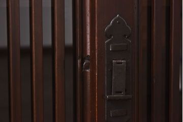 アンティーク家具　和製アンティーク　和モダンなデザインのリメイク六尺水屋箪笥サイドボード(収納棚、和タンス、ローボード)