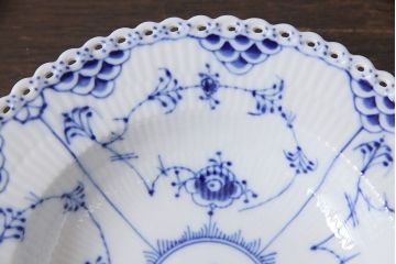 中古　ROYAL COPENHAGEN(ロイヤルコペンハーゲン)　ブルーフルーテッド　フルレース　23cmスープディッシュ2枚セット(ディーププレート)(定価約7万5千円)(3)