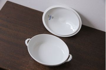 アンティーク雑貨　中古　ROYAL COPENHAGEN(ロイヤルコペンハーゲン)　ブルーフラワー　プレイン　蓋付きオーバルディッシュ(カーブ、ボウル)(1)