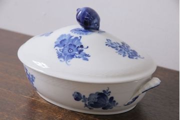 アンティーク雑貨　中古　ROYAL COPENHAGEN(ロイヤルコペンハーゲン)　ブルーフラワー　プレイン　蓋付きオーバルディッシュ(カーブ、ボウル)(2)