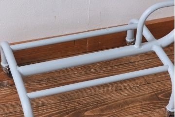 当店リメイク　フレンチナチュラルにぴったりなキャスター付きペイントサイドテーブル(作業台)(1)