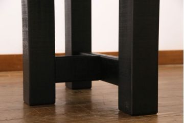中古　国産品　天板一枚板!　モンキーポッド材　金褐色と木目が目を引くダイニングテーブル(作業台)