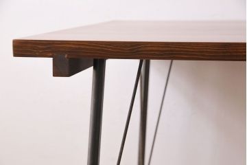 ヒバ材使用　リメイク　インダストリアルな空間作りにおすすめの鉄脚テーブル(サイドテーブル、カフェテーブル)